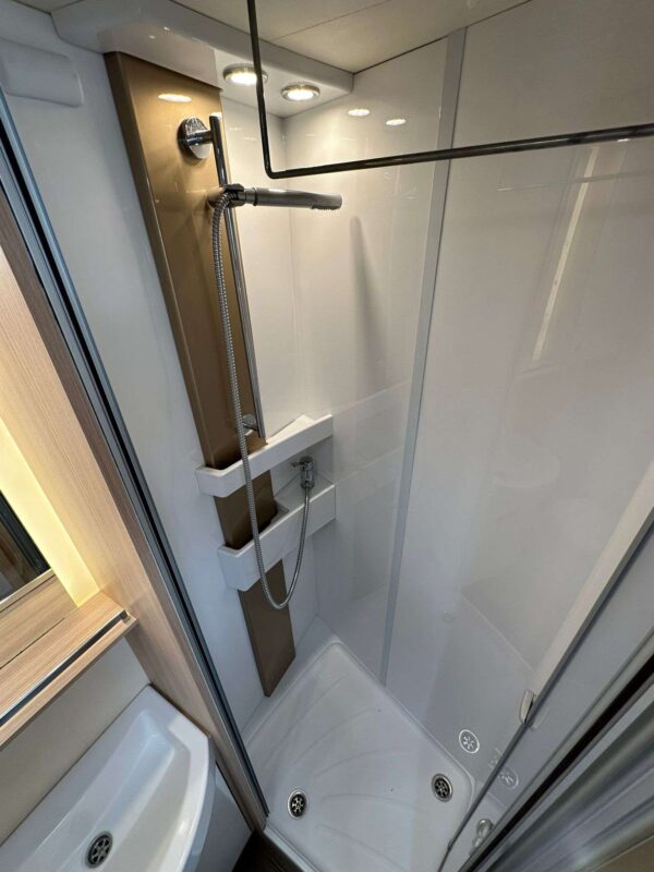 Bustner Lyseo Privilege T734 – Image 5