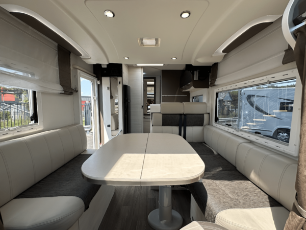 Chausson Welcome 610 Lit pavillon + Lit dinette – Image 4