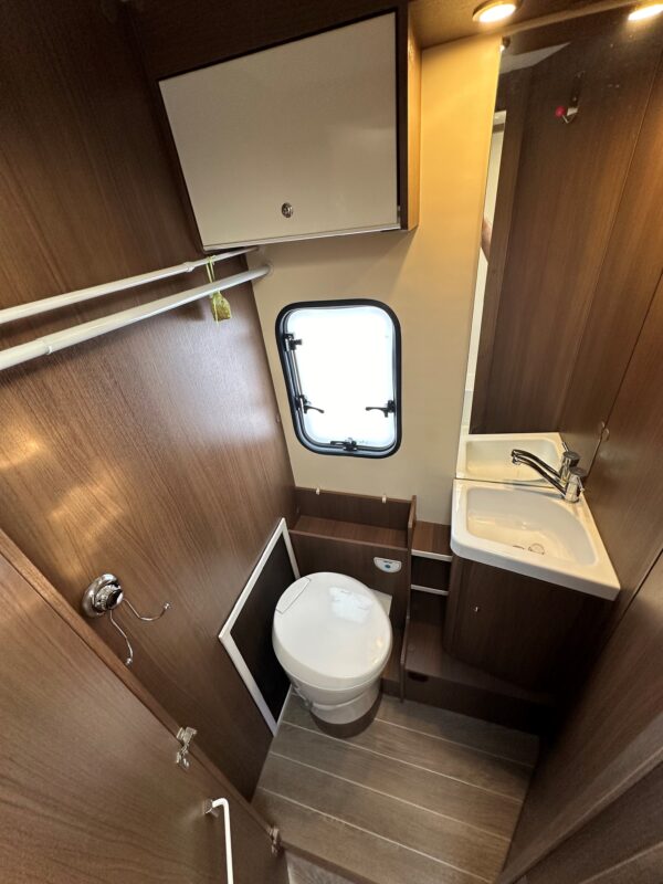 CI Nacre 65 XT Lit central + Lit pavillon + Rafraichisseur d'air – Image 7