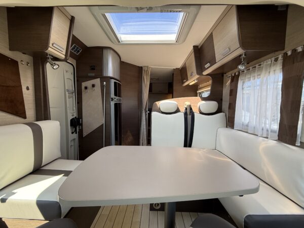 Bavaria I 69 intégral Lit transversal + Lit pavillon – Image 5