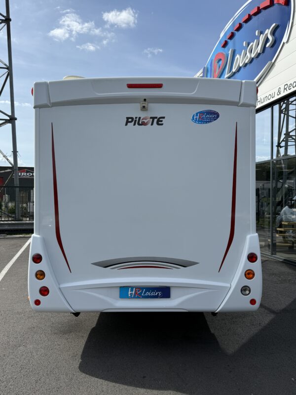 Pilote P 736 Aventura Lit central + Lit pavillon + Lit dinette – Image 10