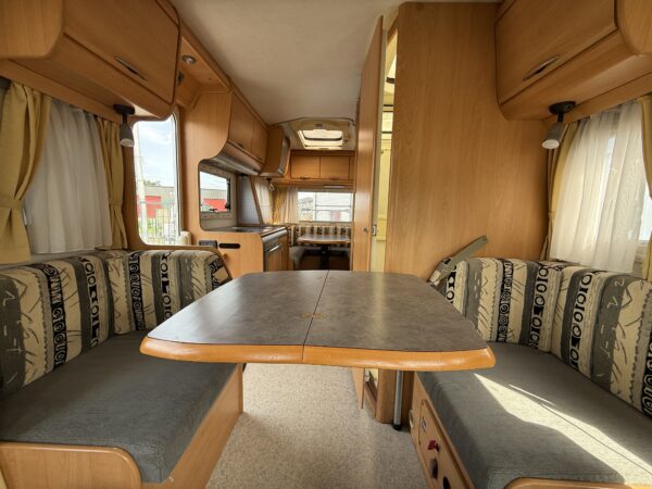 Intégral Hymer BR 599 Lit pavillon + Lit dinette + Première main – Image 4