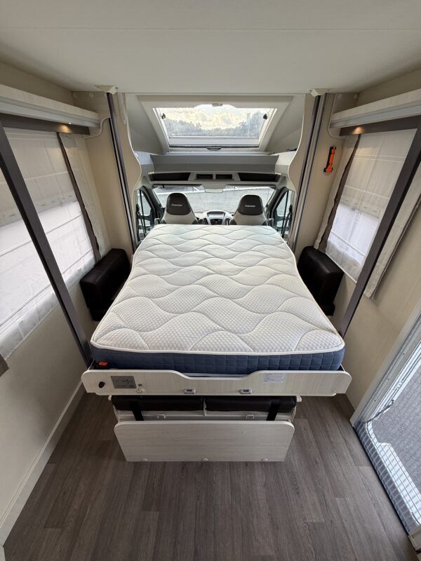 Chausson Welcome 620 Lit pavillon central + Lit dinette – Image 8